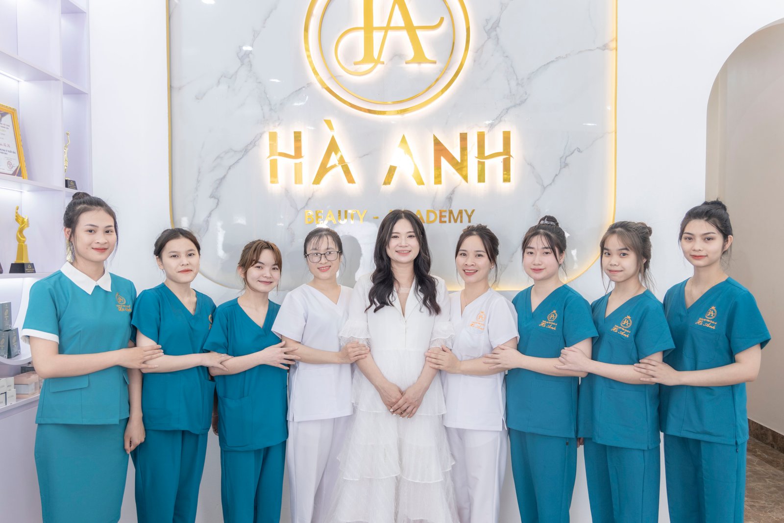 Ảnh slide 1 Thẩm mỹ viện Hà Anh